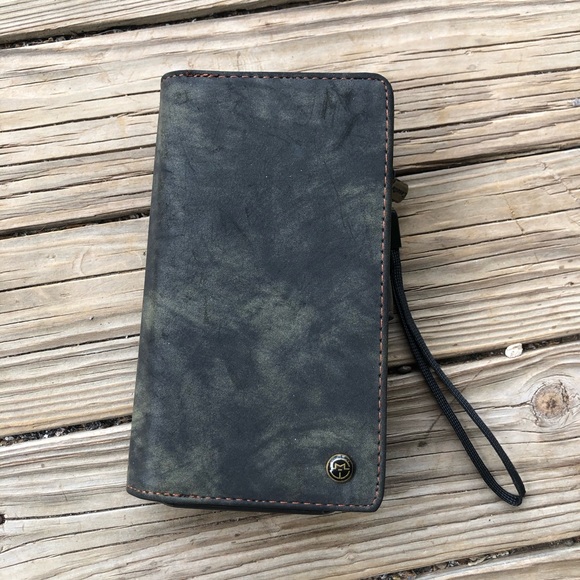 CaseMe Cellphone Wallet/Wristlet - Picture 2 of 5